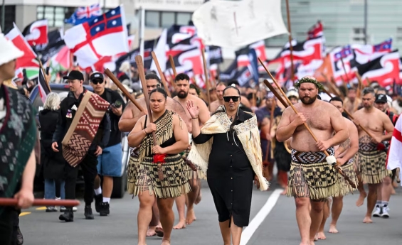 TENS OF THOUSANDS MARCH IN PROTEST OF MĀORI BILL