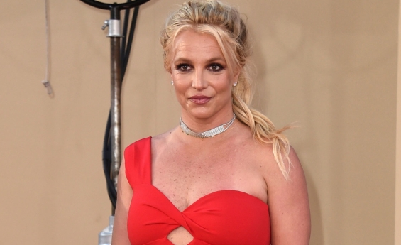 BRITNEY SPEARS CHARGED WITH DRIVING UNDER INFLUENCE IN CALIFORNIA