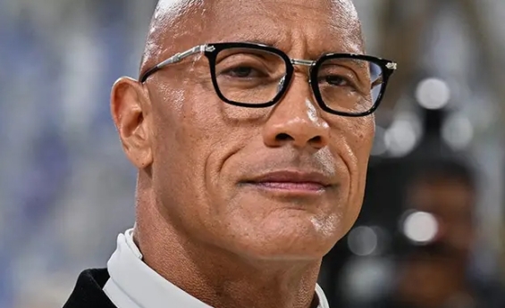 THE ROCK EXPLAINS WHY HE WORE A SKIRT DURING HIS FIRST MET GALA DRESS APPEARANCE 
