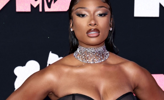 MEGAN THEE STALLION OPENS UP ABOUT "VERY ROUGH" KLAY THOMPSON BREAKUP