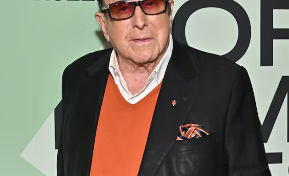 CLIVE DAVIS, WHO SIGNED WHITNEY HOUSTON, DIES AT 94