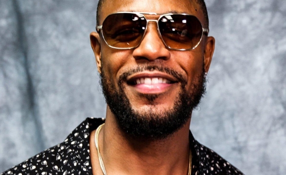 TANK SLAMS PITCHFORK FOR GIVING CHRIS BROWN'S NEW ALBUM 1.3 OUT OF 10, CALLING IT 'PIECE OF SHIT '