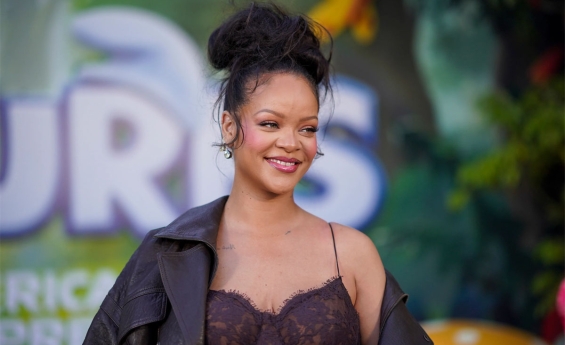 RIHANNA DEPARTS LOS ANGELES FOLLOWING TERRIFYING SHOOTING INCIDENT AT PRIVATE ESTATE.