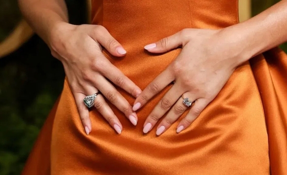 ZENDAYA HINTS AT POSSIBLE MARRIAGE WITH GOLD BAND BESIDE ENGAGEMENT RING