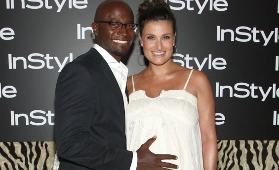 IDINA MENZEL MAKES RARE COMMENT ABOUT "REALLY HARD" SPLIT FROM TAYE DIGGS