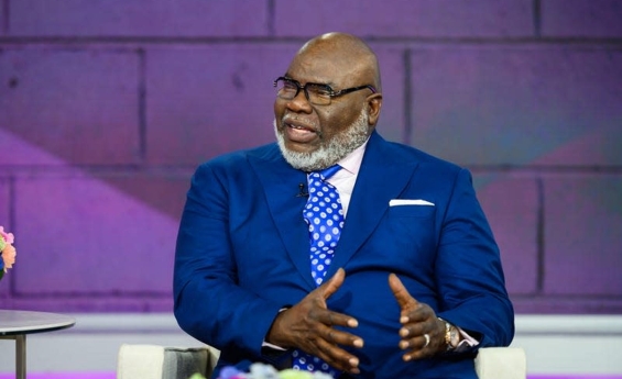 T.D JAKES DENIES SEXUAL ASSAULT ALLEGATIONS FROM TWO BROTHERS WHO ACCUSED HIM OF INAPPROPRIATE BEHAVIOR.