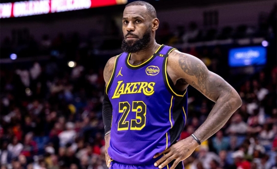 LEBRON JAMES TIRED OF 'NEGATIVE' SOCIAL MEDIA COMMENTS, TAKES BREAK FROM SOCIALS