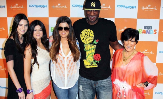 KHLOE KARDASHIAN SAYS “THE BRIDGE IS BURNED” WITH LAMAR ODOM