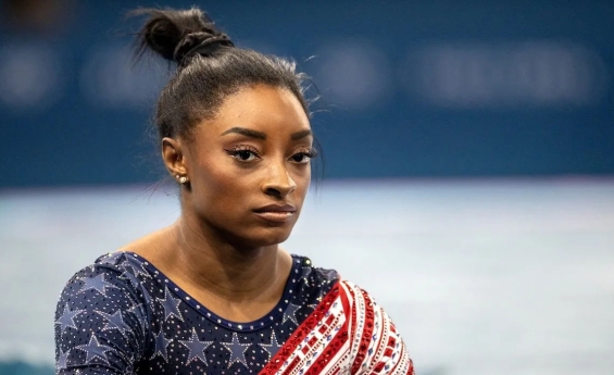 SIMONE BILES APOLOGIZES TO RILEY GAINES OVER TRANS – ATHLETE REMARKS.
