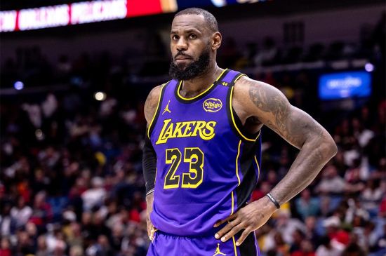 LEBRON JAMES TIRED OF 'NEGATIVE' SOCIAL MEDIA COMMENTS, TAKES BREAK FROM SOCIALS