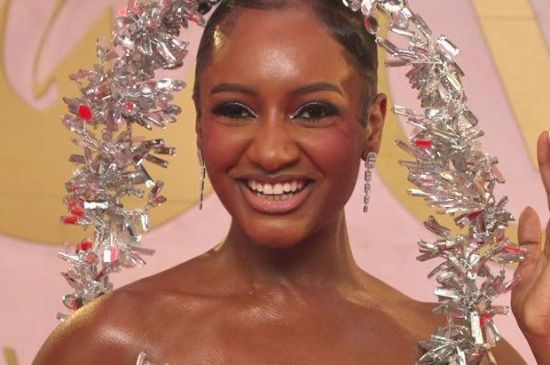 AFRICAN FILM AWARDS TURN INTO A GRAND FASHION SPECTACLE AS BREAD DRESS STUNS AUDIENCE
