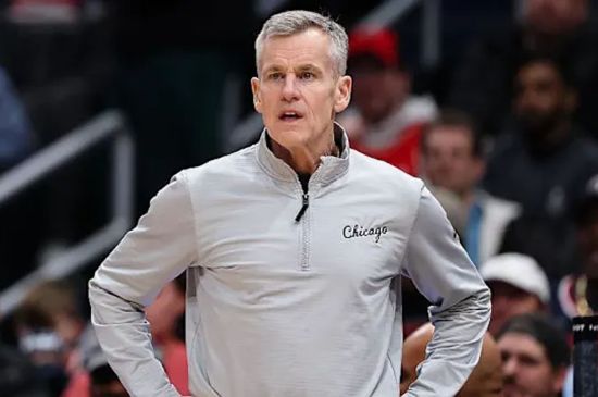 BULLS HEAD COACH BILLY DONOVAN STEPS DOWN AS CHICAGO SEEKS REBUILD